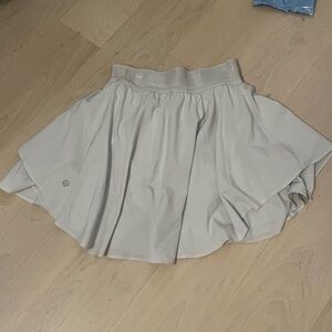 Lululemon White Athletic Skirt- Size 0